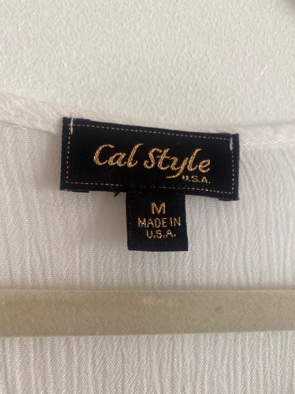 Cal Style Women's White Boho Tunic Top With Lace Bell Sleeves & Size M - Picture 5 of 6